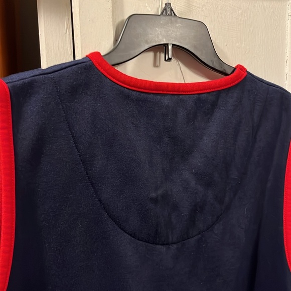 EUC Pebble Court full zip navy & red vest, faux pockets size L - Picture 6 of 6